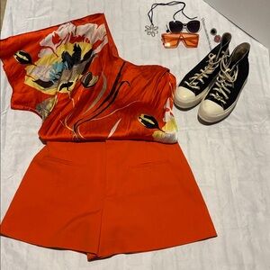 🔵ZARA “NWT” Bold Orange CHIC ALL OCCASIONS SHORTS